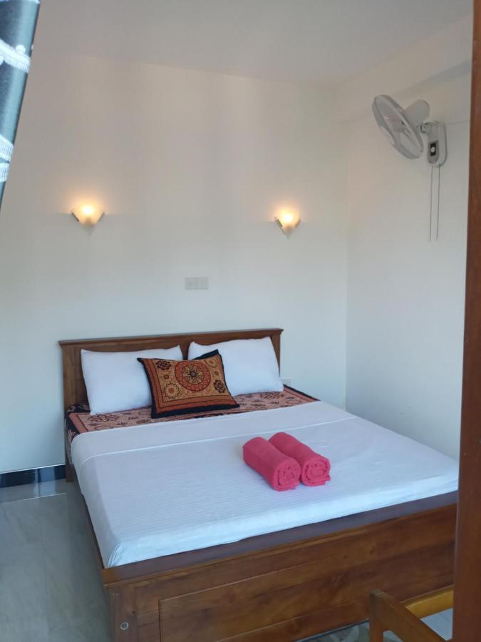 Kelum Homestay Kandy Exteriör bild