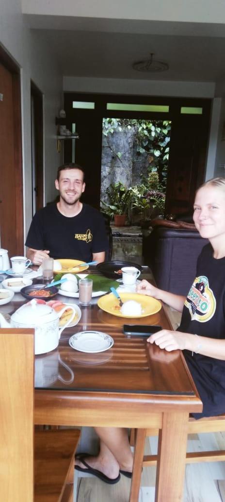 Kelum Homestay Kandy Exteriör bild