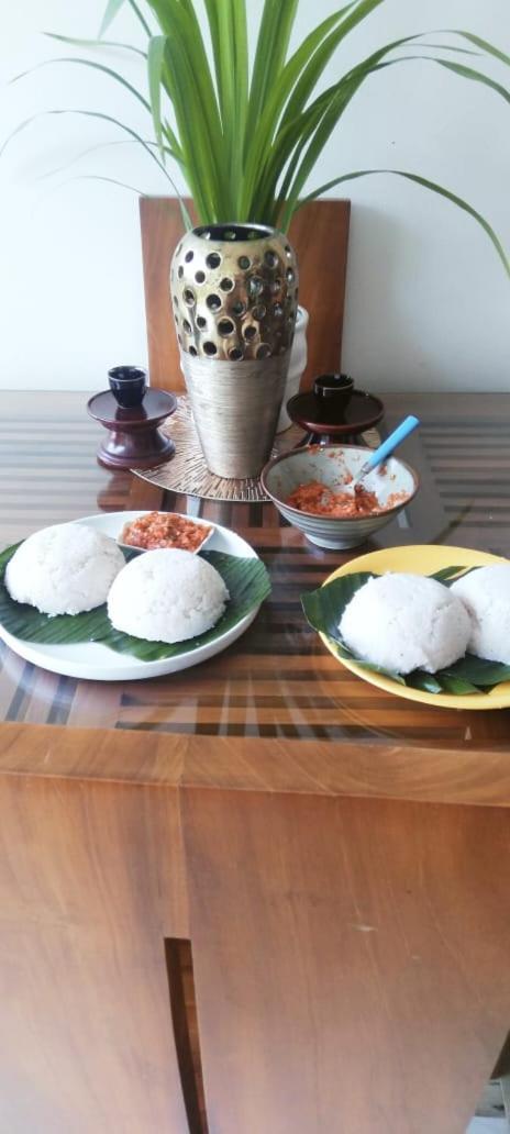Kelum Homestay Kandy Exteriör bild