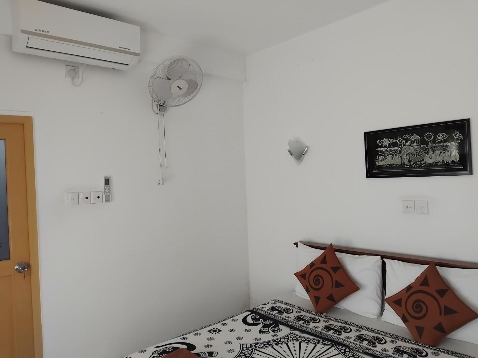 Kelum Homestay Kandy Exteriör bild